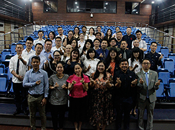 宣素南塔皇家大学艺术系召开佛历2563年度博士课程（视觉和设计专业）的中国学生开学典礼